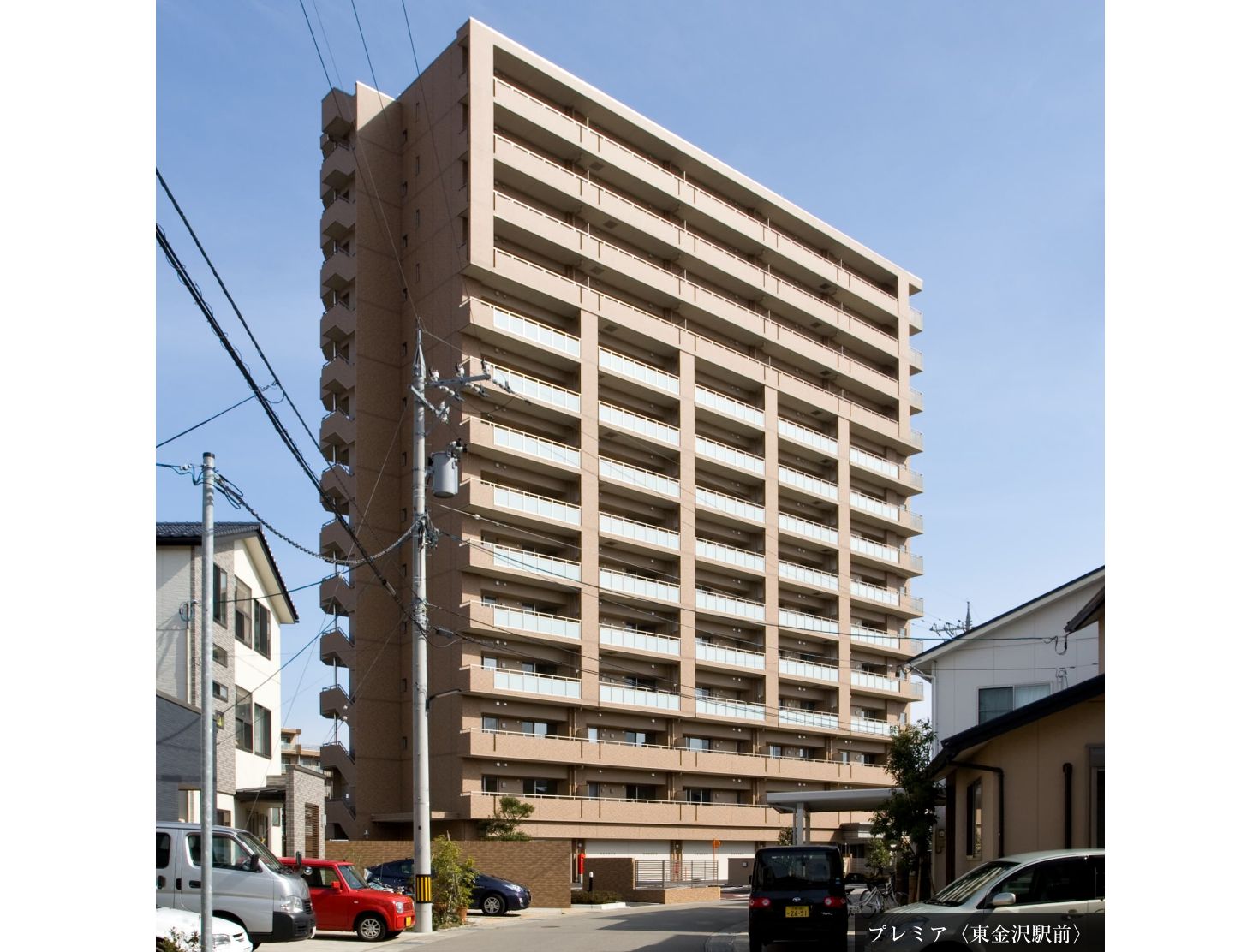 プレミア東金沢駅前