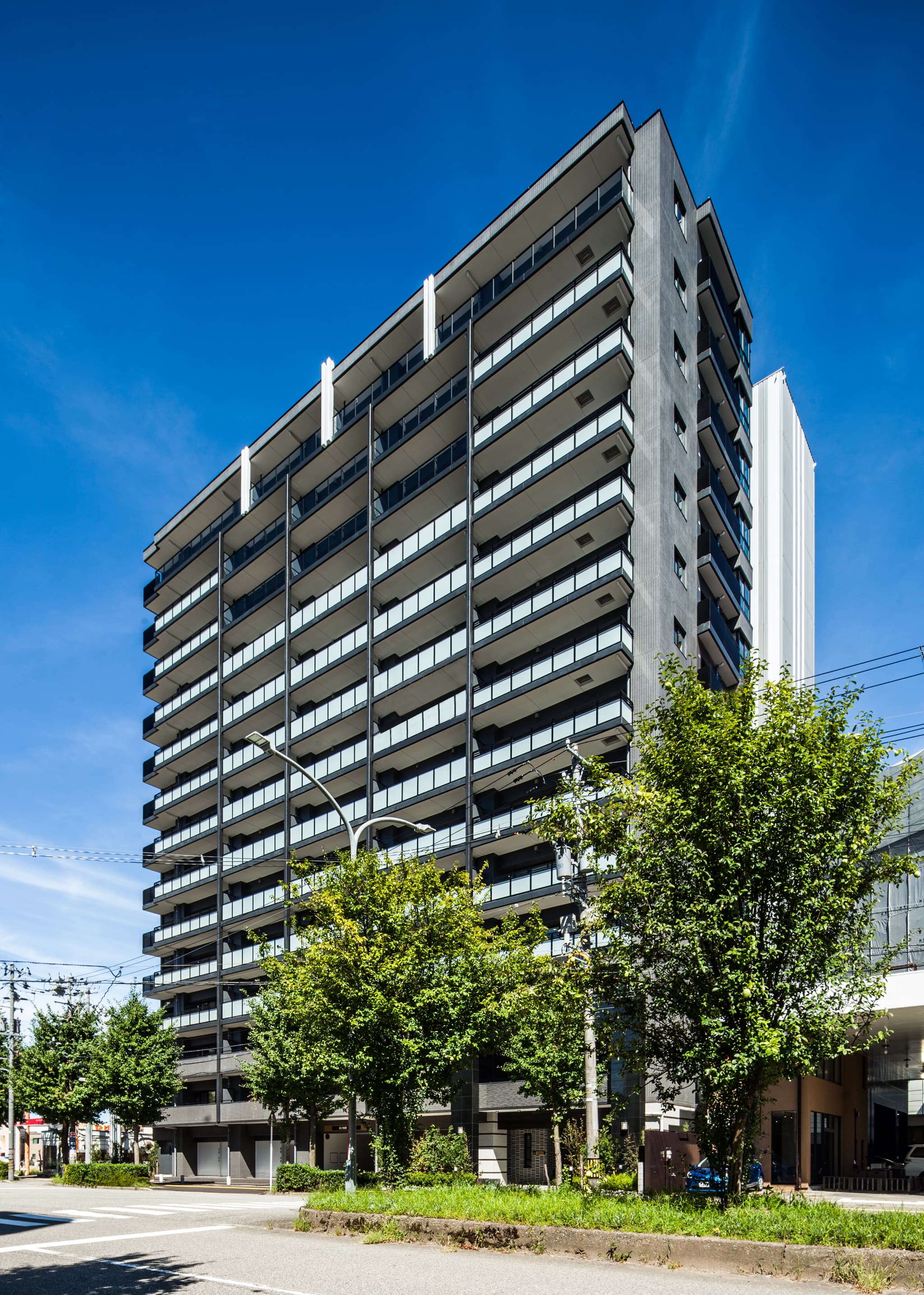 プレミア〈富山駅前〉レジデンス